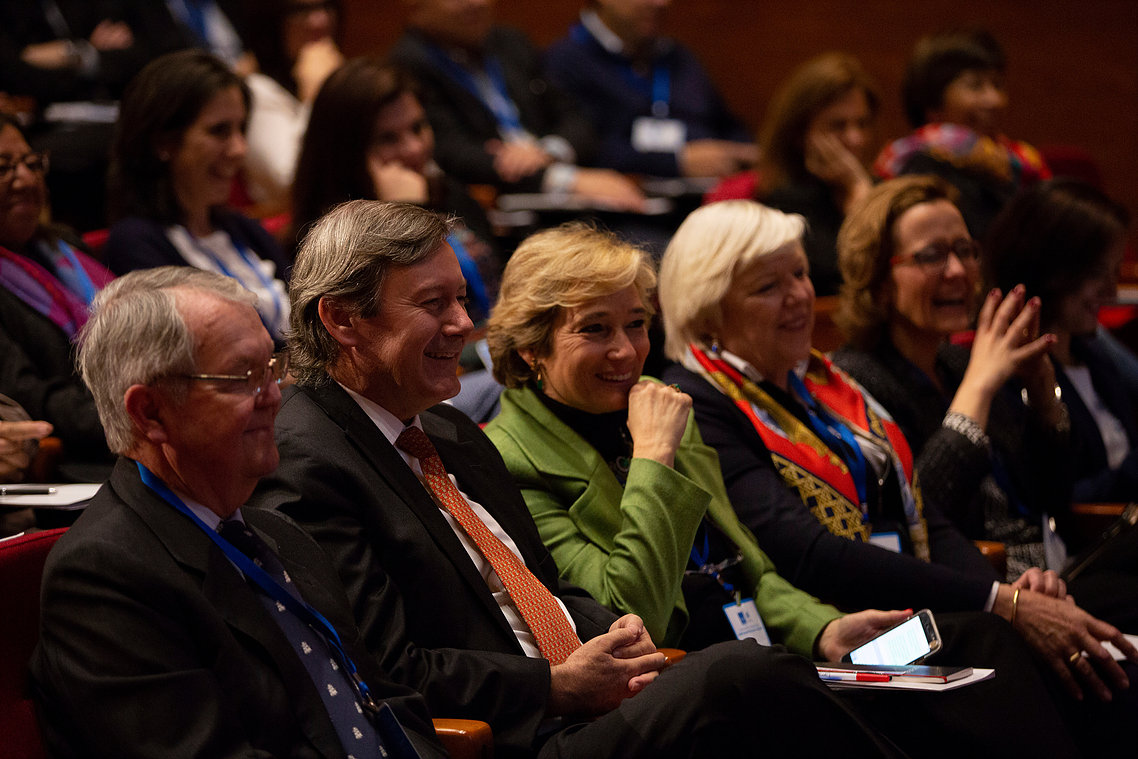 038477_de80d0cdea7647a8ba91d7f6585d125f~mv2_d_5760_3840_s_4_2